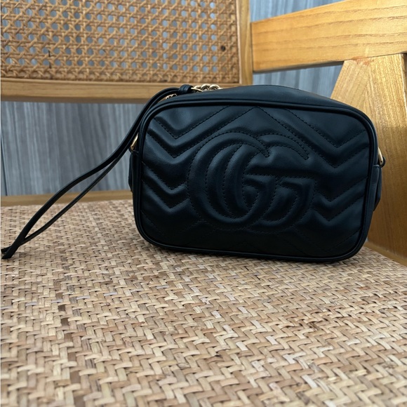 Gucci Marmont Mini crossbody shoulder bag Like-New - Picture 4 of 10